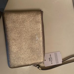 Coach wristlet NWT